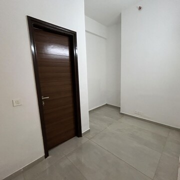 Room in 3 BHK Apartment at ACE Parkway, Sector 150 – for Rent