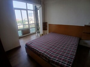 Bedroom in 2 BHK Apartment at DLF Regency Park I, Dlf Phase iv – for Rent