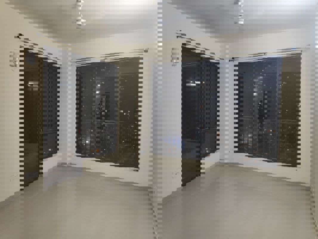 4 BHK + Servant Room 1968 Sq.Ft. Apartment in Logix Blossom County