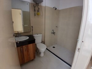 Bathroom in 2 BHK Apartment at DLF Regency Park I, Dlf Phase iv – for Rent
