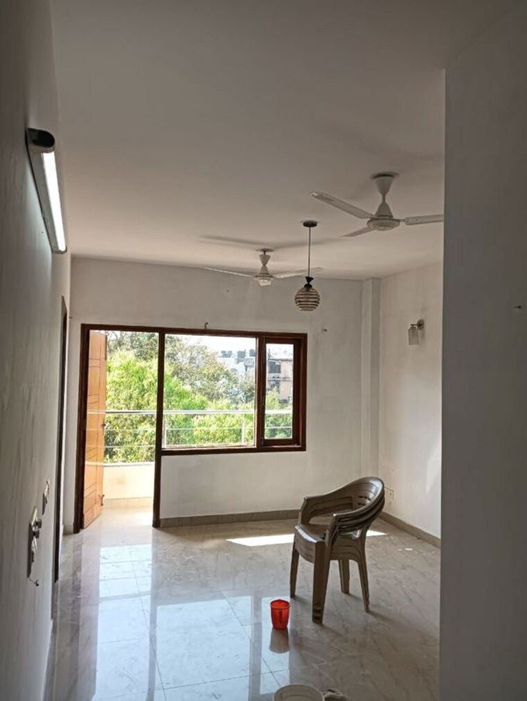 Room, chittaranjan park 2 Bedroom 1125 Sq.Ft. Builder Floor In Chittaranjan Park Delhi 10019983