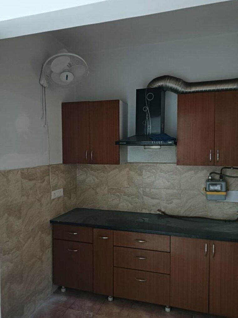 Kitchen, chittaranjan park 2 Bedroom 1125 Sq.Ft. Builder Floor In Chittaranjan Park Delhi 10019983