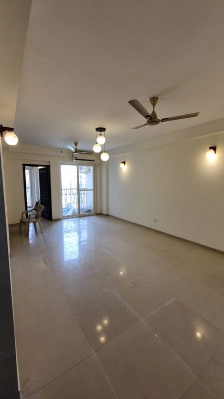Room, logix-blossom-county 2.5 Bedroom 1200 Sq.Ft. Apartment In Sector 137 Noida 10019993