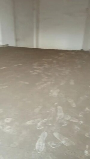 Room in  Warehouse at Chinar Park – for Rent