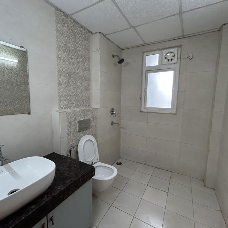 Bathroom, ace-parkway 3 Bedroom 2190 Sq.Ft. Apartment In Sector 150 Noida 10020081