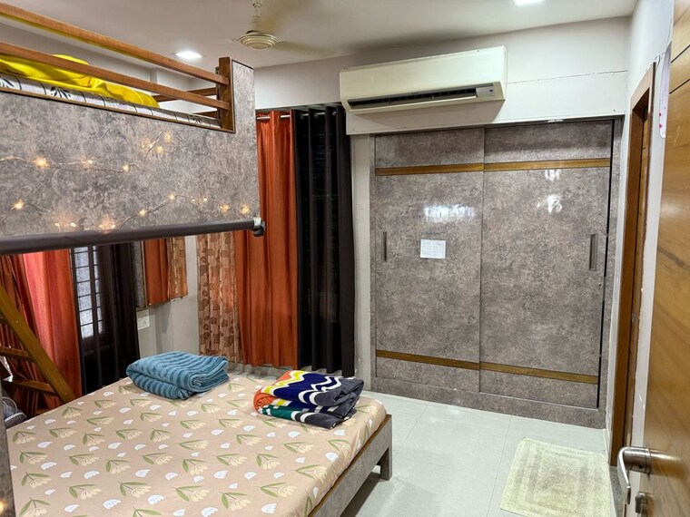Bedroom, deep-indraprastha-homes 2 Bedroom 1210 Sq.Ft. Apartment In Makarba Ahmedabad 10020170
