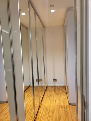 Building Lobby in 3 BHK Apartment at DLF The Crest, Sector 54 – for Rent