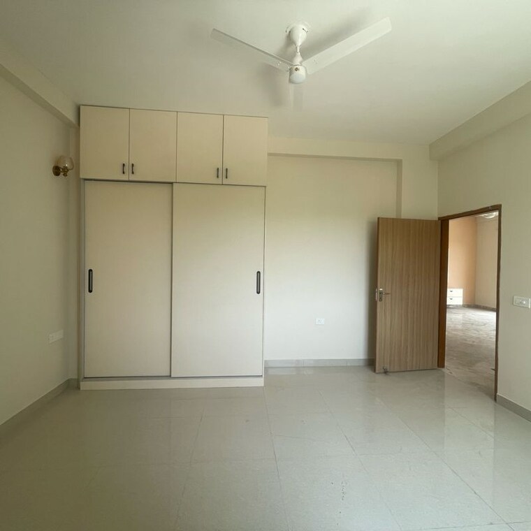 Room, ss-linden 4 Bedroom 2741 Sq.Ft. Apartment In Sector 84 Gurgaon 10020237