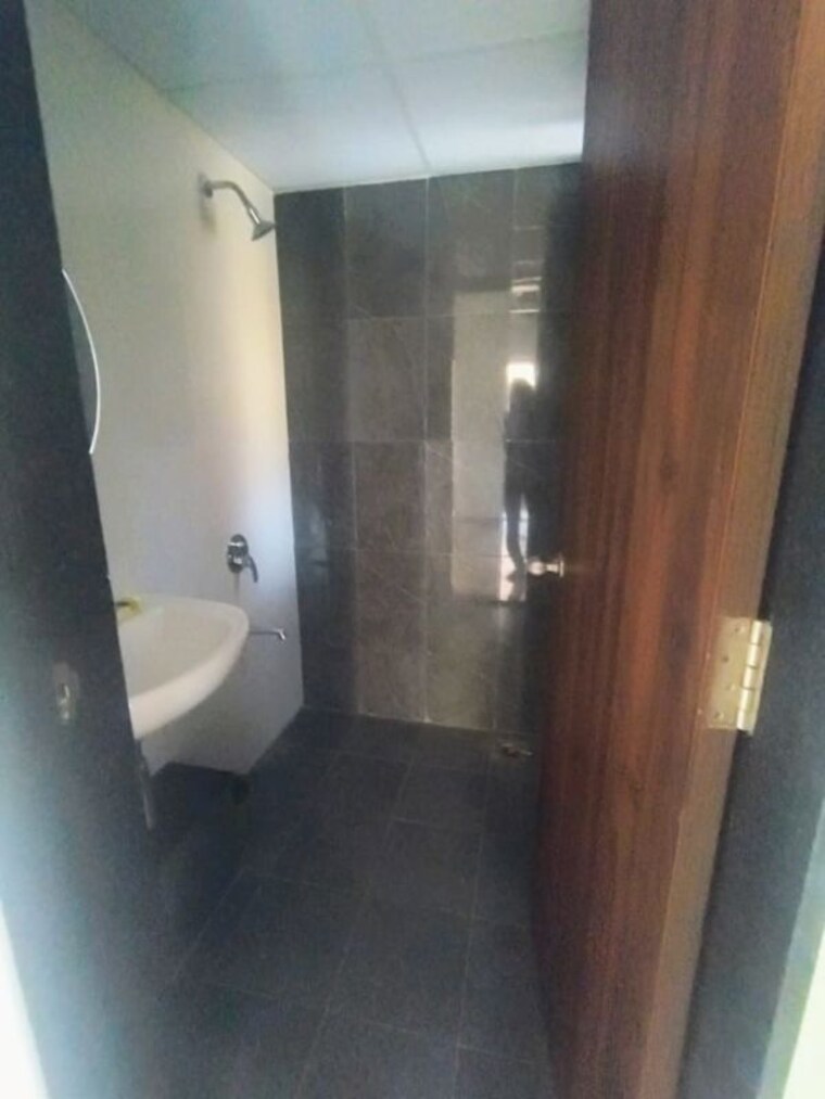 Washroom, shapoorji-pallonji-joyville-hadapsar-annexe 1 Bedroom 550 Sq.Ft. Apartment In Hadapsar Pune 10020173
