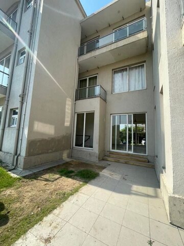 4 BHK Villa – Exterior View View at BPTP Amstoria, Sector 102 - for Rent