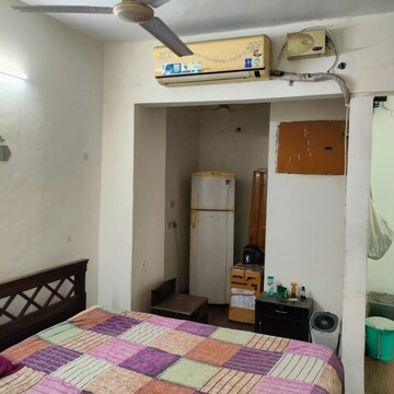Bedroom in 1.5 BHK Builder Floor at Palam Vihar Residents Association, Palam Vihar – for Rent