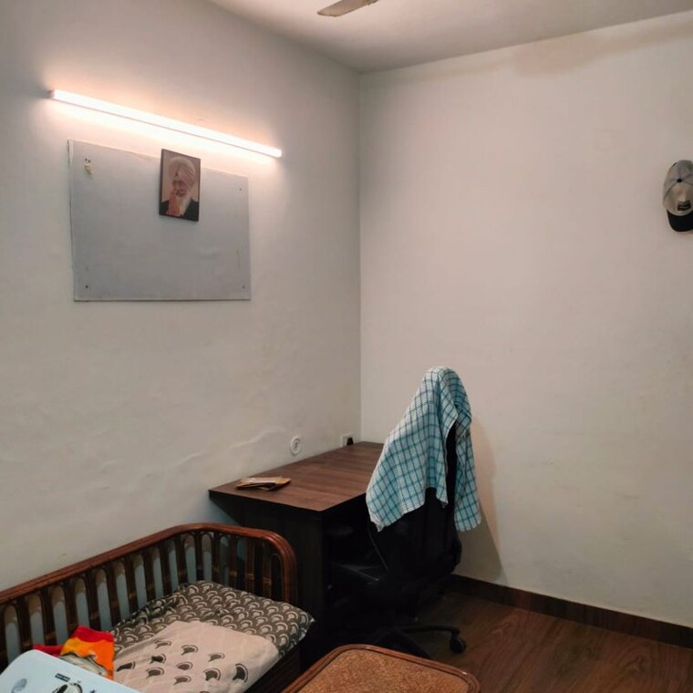 Living Room, palam-vihar-residents-association 1.5 Bedroom 700 Sq.Ft. Builder Floor In Palam Vihar Gurgaon 10020316