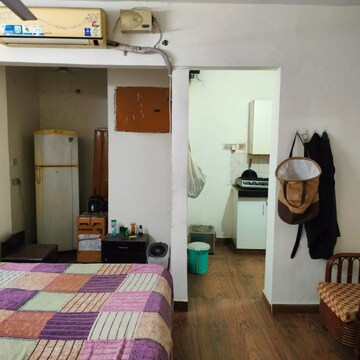 Bedroom in 1.5 BHK Builder Floor at Palam Vihar Residents Association, Palam Vihar – for Rent