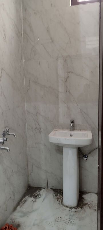 Bathroom in 2 BHK Apartment at Bindal Enclave, Phi Iv Greater Noida – for Rent