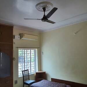Team Area in 2 BHK Builder Floor at New Patliputra Colony – for Rent