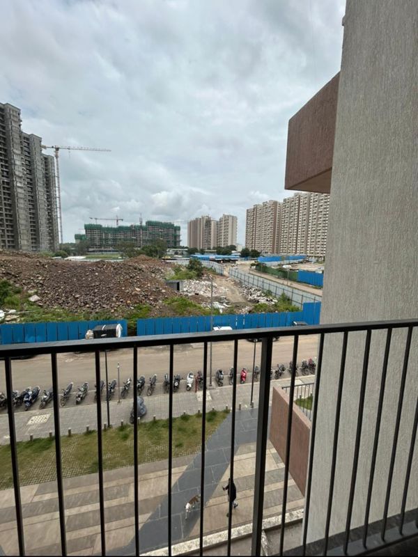 3 BHK + Pooja Room Apartment For Rent in Godrej Boulevard Manjri