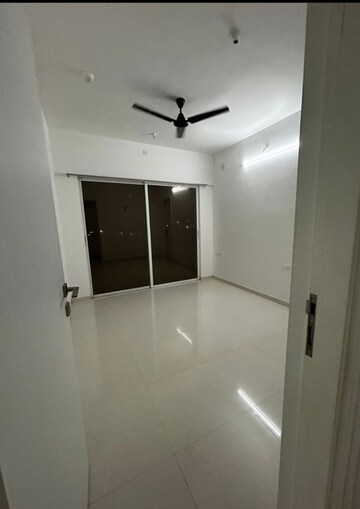 Room in 2 BHK Apartment at Godrej Boulevard Manjri, Manjari – for Sale