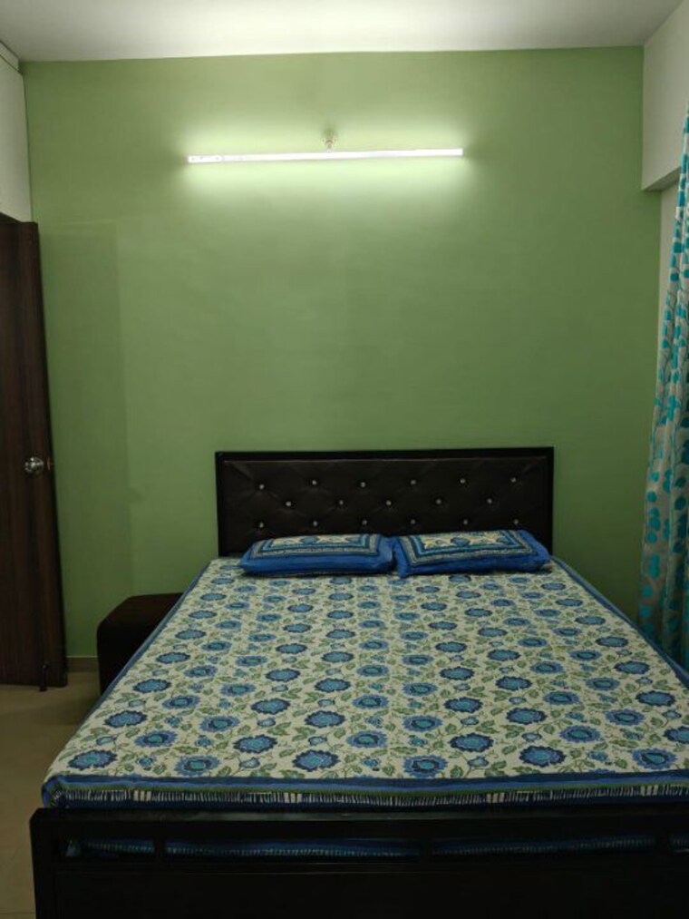 Bedroom, mantri-serene 2 Bedroom 1038 Sq.Ft. Apartment In Goregaon East Mumbai 9933263