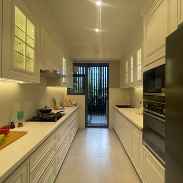 Building Lobby in 3 BHK Apartment at Conscient Heritage Max, Sector 102 – for Rent