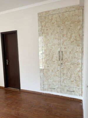 Room in 2 BHK Apartment at Amrapali Riverview, Amrapali Leisure Valley – for Rent