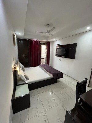 1 BHK Builder Floor For Rent in Greater Kailash I