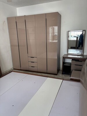 Room in 2 BHK Apartment at Sujal Apartments, Santacruz West – for Rent