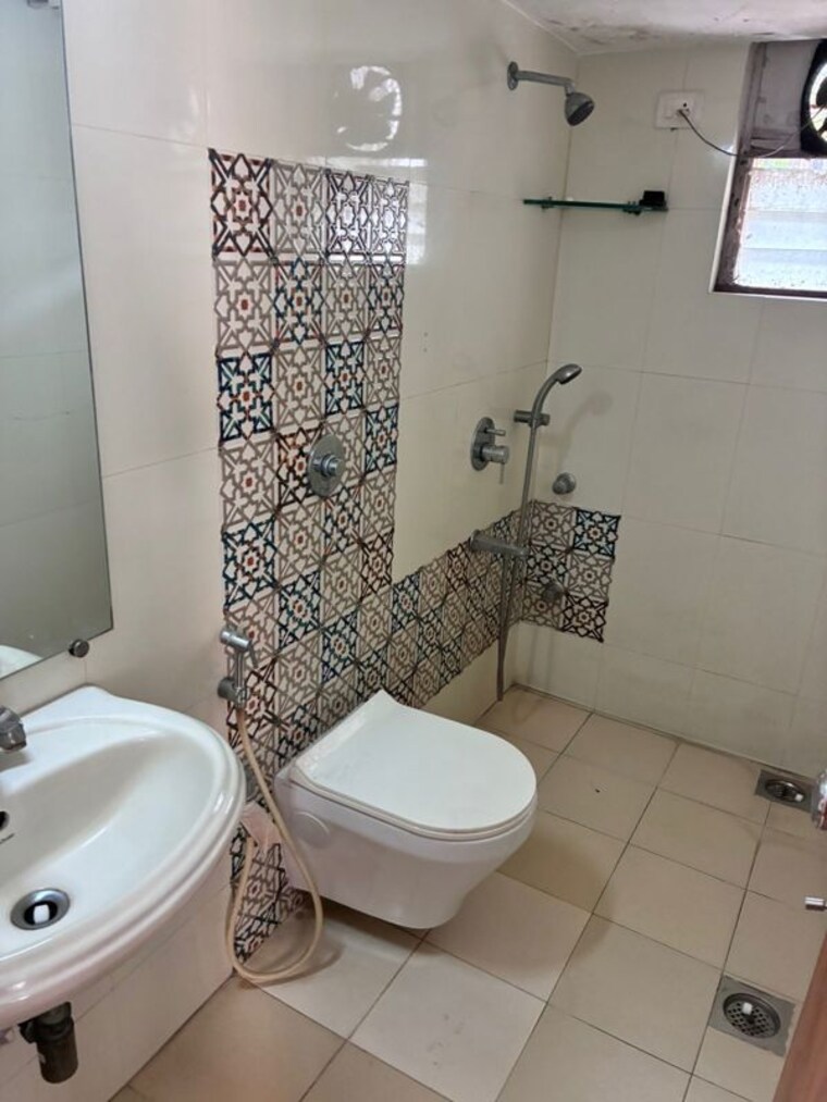 Bathroom, sujal-apartments 2 Bedroom 800 Sq.Ft. Apartment In Santacruz West Mumbai 10020340