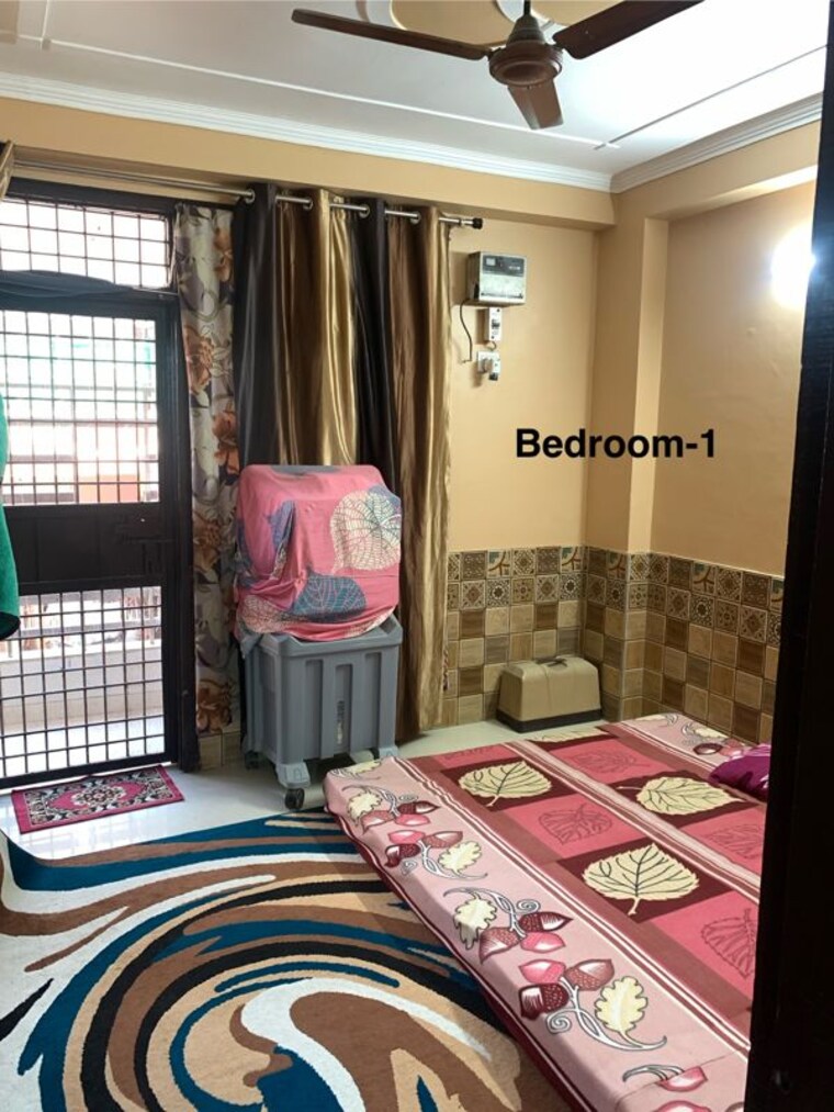 Bedroom, jogabai extension 3 Bedroom 95 Sq.Yd. Apartment In Jogabai Extension Delhi 8923179