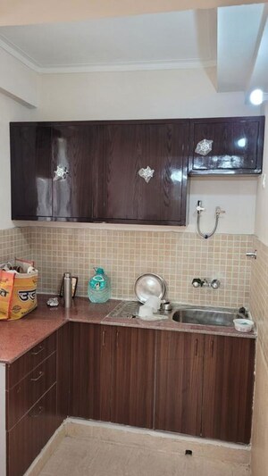 Furnished Amenities in 2 BHK Apartment at Amrapali Golf Homes, Sector 4 Greater Noida – for Rent