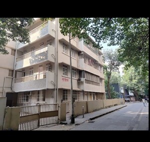 1 BHK Apartment – Exterior View View at Dadarkar Building, Dadar West - for Rent