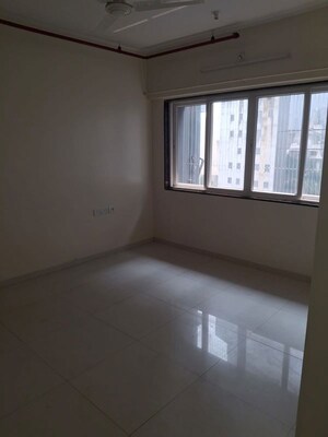 1 BHK Apartment For Rent in Dadar West