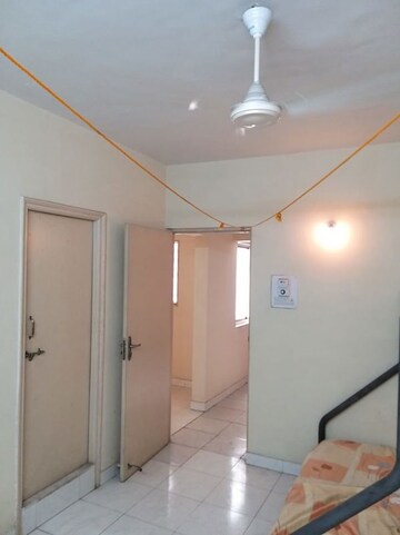 Room in 6 BHK Apartment at Amit Nandanvan, Pimple Nilakh – for Rent