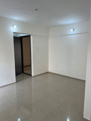 Room in 3 BHK Apartment at RK Lunkad Nisarg Nirmiti, Pimple Saudagar – for Rent