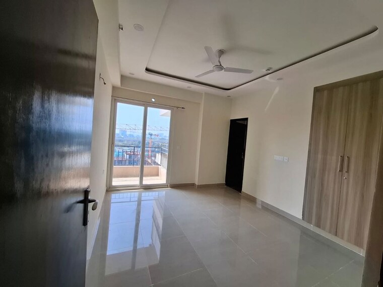 Room, amrapali-heartbeat-city 3 Bedroom 1735 Sq.Ft. Apartment In Sector 107 Noida 10020426