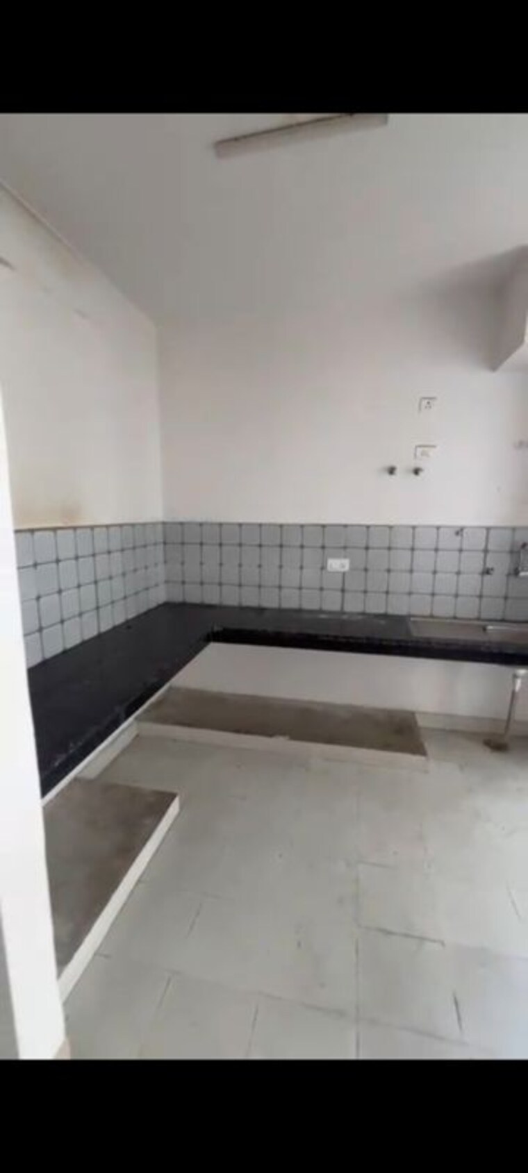 Kitchen, tulsiani-urban-woods 2 Bedroom 1050 Sq.Ft. Apartment In Sushant Golf City Lucknow 10020449