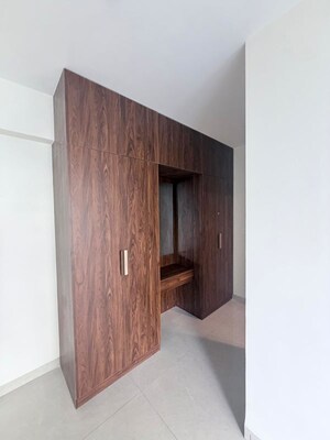 Room in 3 BHK Apartment at Cooke Town – for Rent