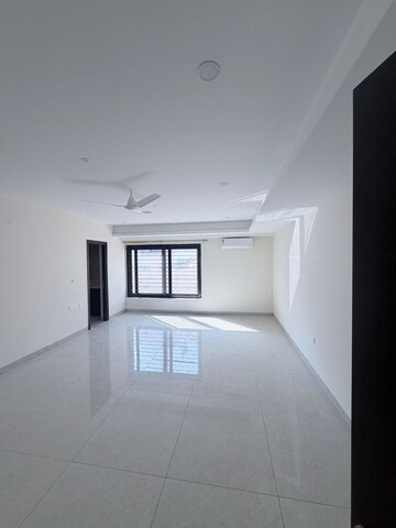 Building Lobby in 3 BHK Apartment at Cooke Town – for Rent