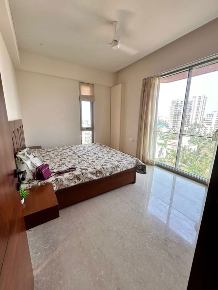 Bedroom, bandra west 3 Bedroom 1100 Sq.Ft. Apartment In Bandra West Mumbai 10020451