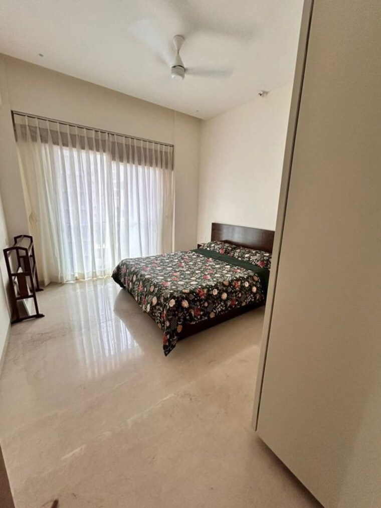 Bedroom, bandra west 3 Bedroom 1100 Sq.Ft. Apartment In Bandra West Mumbai 10020451