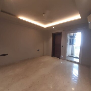 Room in 4 BHK Builder Floor at Greater Kailash ii – for Rent