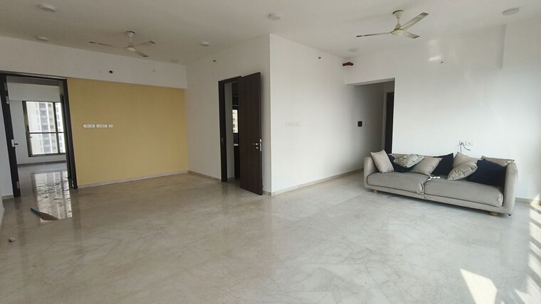 Room, celestia-spaces 3.5 Bedroom 1450 Sq.Ft. Apartment In Parel Mumbai 10020465