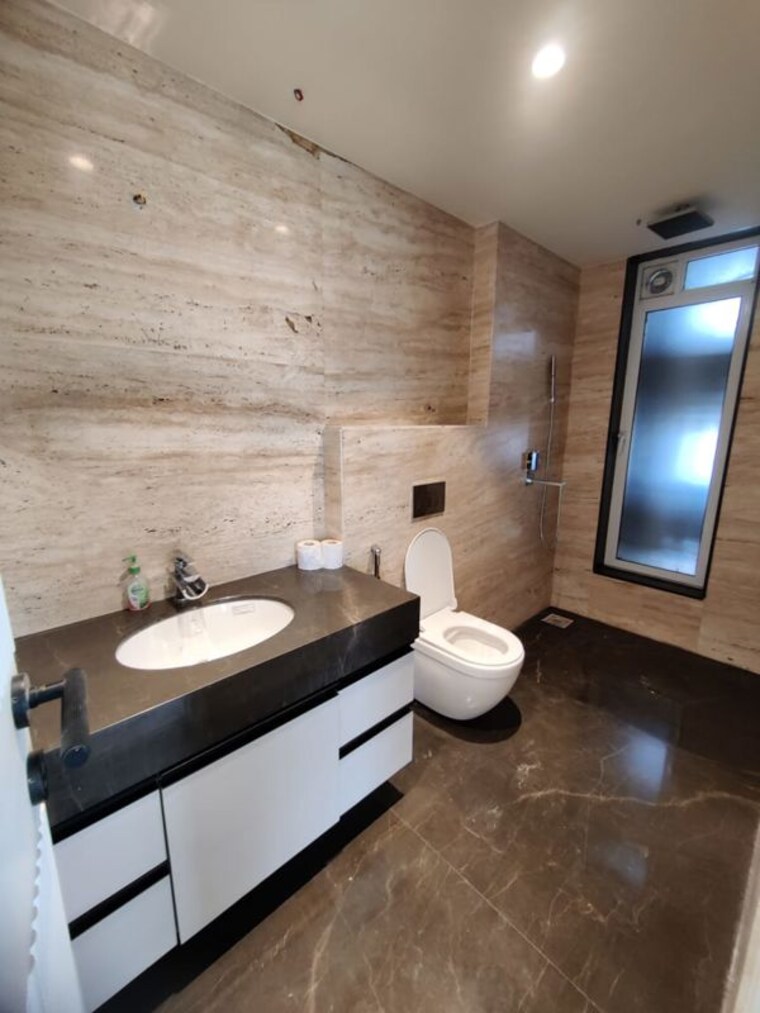 Bedroom, bandra west 2 Bedroom 850 Sq.Ft. Apartment In Bandra West Mumbai 10020473