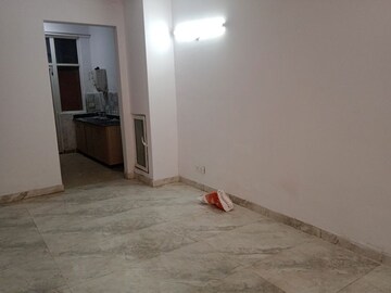 Room in 3.5 BHK Villa at Amrapali Leisure Valley, Tech Zone 4 Greater Noida – for Sale