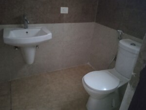 Bathroom in 3.5 BHK Villa at Amrapali Leisure Valley, Tech Zone 4 Greater Noida – for Sale