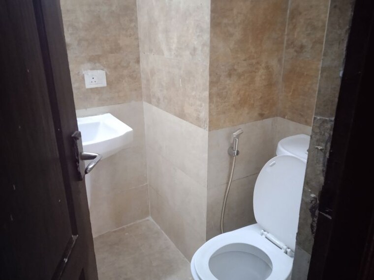 Bathroom, amrapali-leisure-valley 3.5 Bedroom 1825 Sq.Ft. Villa In Tech Zone 4 Greater Noida Greater Noida 10020479