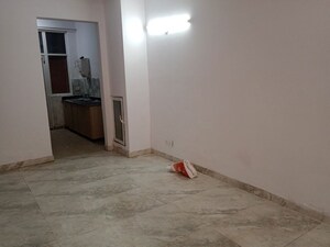 Room in 3.5 BHK Villa at Amrapali Leisure Valley, Tech Zone 4 Greater Noida – for Sale
