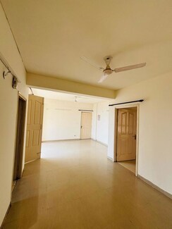 3 BHK Apartment For Sale in Tulip White