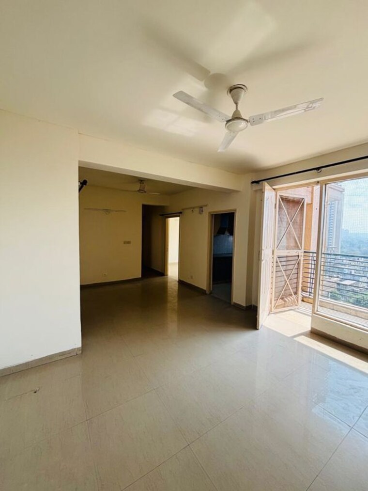 Room, tulip-white 3 Bedroom 1326 Sq.Ft. Apartment In Sector 69 Gurgaon 10020499