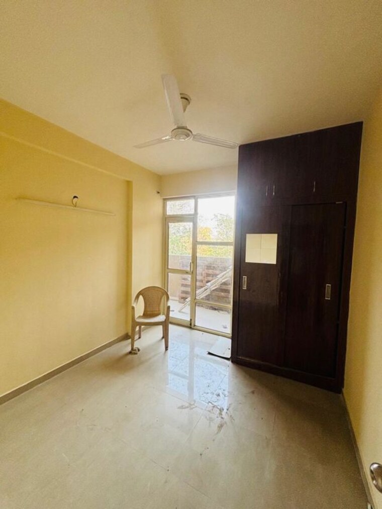 Room, pyramid-urban-homes 2 Bedroom 625 Sq.Ft. Apartment In Sector 70a Gurgaon 10020507