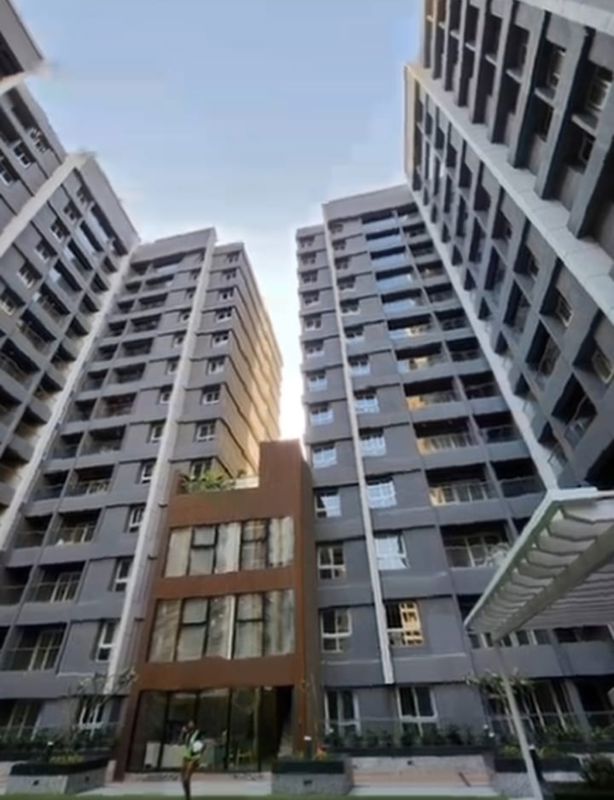2 BHK + Pooja Room Apartment For Sale in Pristine Allure